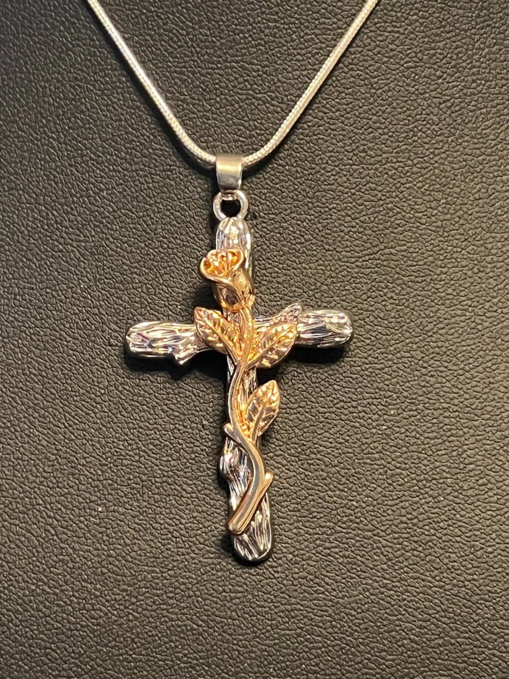 Two-Tone Rose and Cross Pendant Necklace (131)